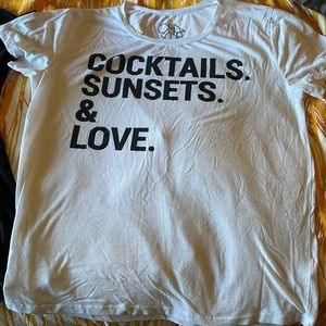 Chaser. Cocktails, Sunsets & Love. Size L